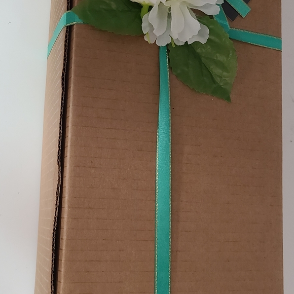 Mystery Boxes - Picture 15 of 16